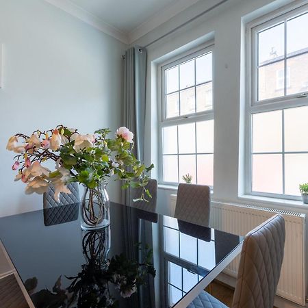 לונדון Spacious Comfy 2Br Flat מראה חיצוני תמונה