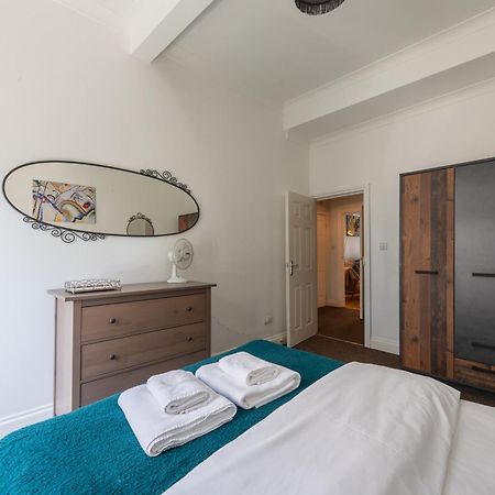 לונדון Spacious Comfy 2Br Flat מראה חיצוני תמונה