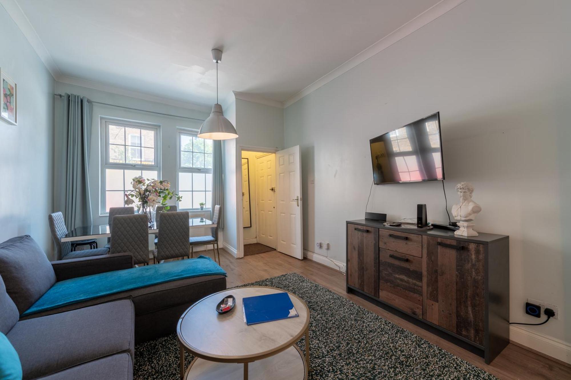 לונדון Spacious Comfy 2Br Flat מראה חיצוני תמונה