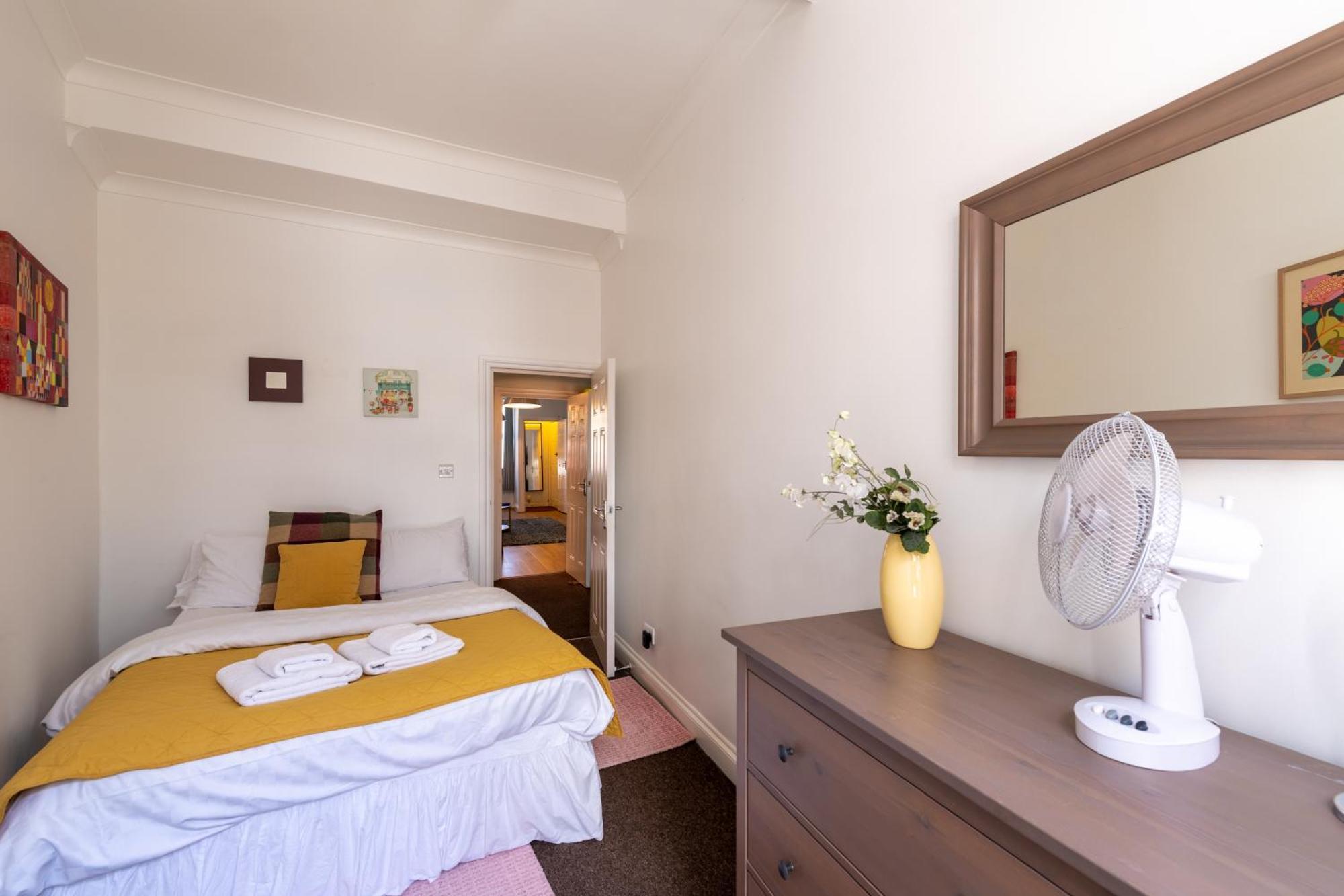 לונדון Spacious Comfy 2Br Flat מראה חיצוני תמונה