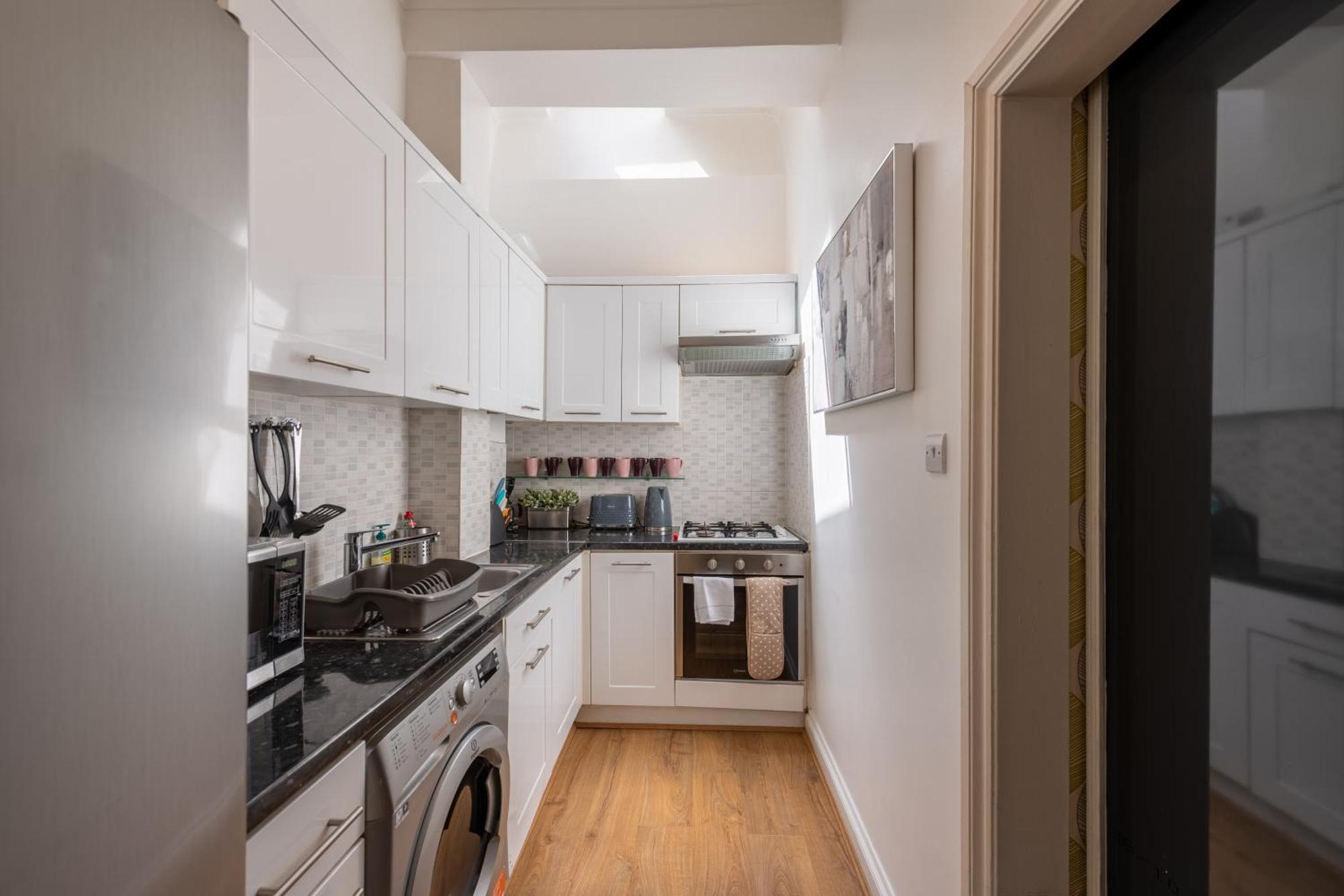 לונדון Spacious Comfy 2Br Flat מראה חיצוני תמונה